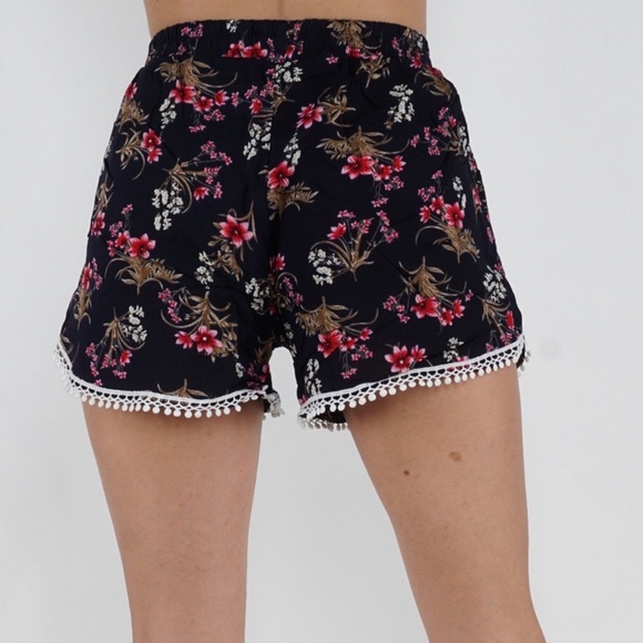 Super cute & cozy lounge shorts - Picture 2 of 2
